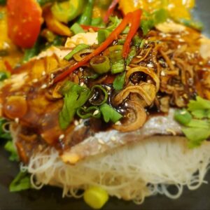 Carmallized Salmon Noodle 🌶️
